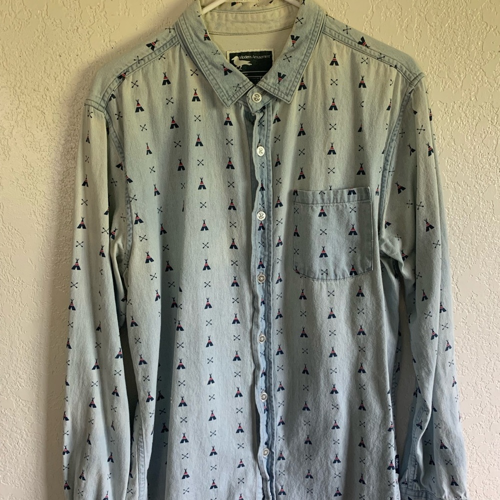 Faded blue button up with teepee print